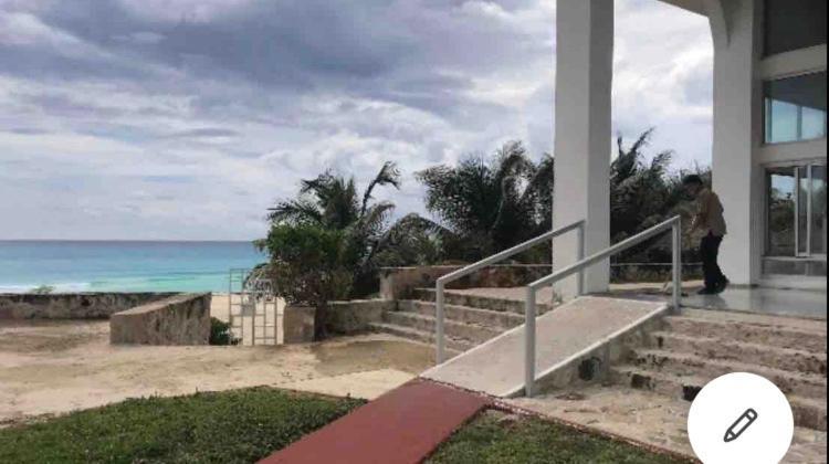 Studio Oceanfront Prime Location カンクン エクステリア 写真