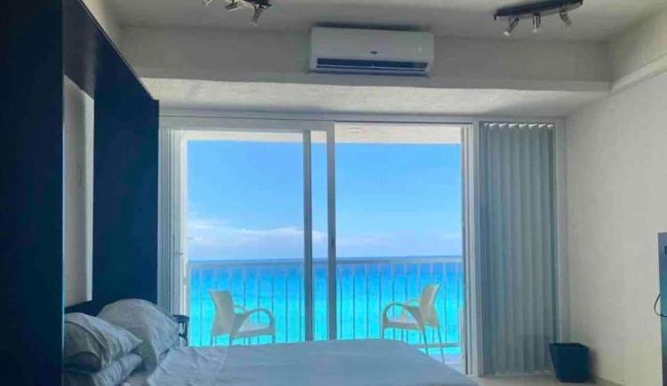 Studio Oceanfront Prime Location カンクン エクステリア 写真